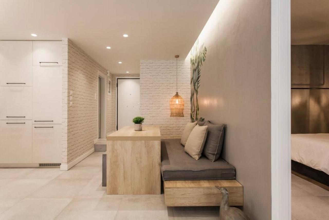 Chic Apartment - Strolling To The Athenian Streets Екстериор снимка